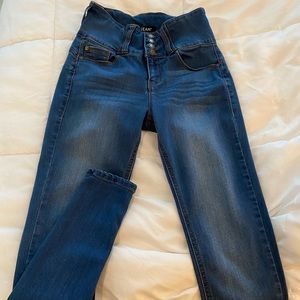 Skinny stretch high rise butt shaping jeans
